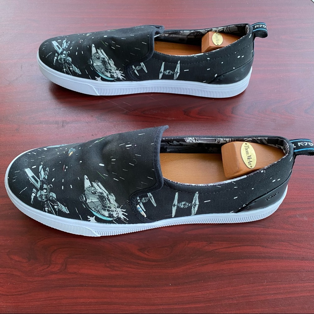 New without box Toms Women’s Star Wars Shoe Sz 11 - Picture 2 of 16